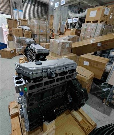 New 4HK1 Engine Long Block For ISUZU NPR NQR FTR 700P factory