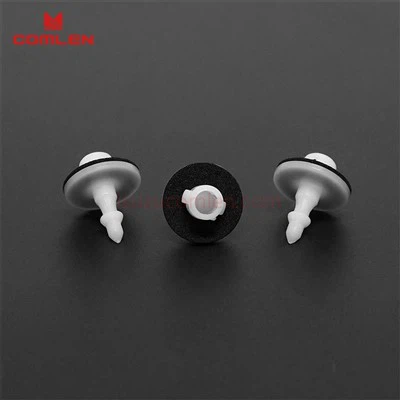 Radiator Grille Clips For ISUZU NKR55G4 With 4JB1-CN Engine OEM 8980200301 Front Grille Clips suppliers